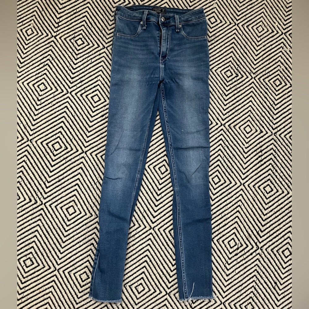 Abercrombie and Fitch Simone High Rise Jean Legging